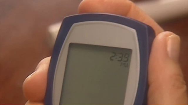 03 True Track Glucometer Setup (English) смотреть онлайн