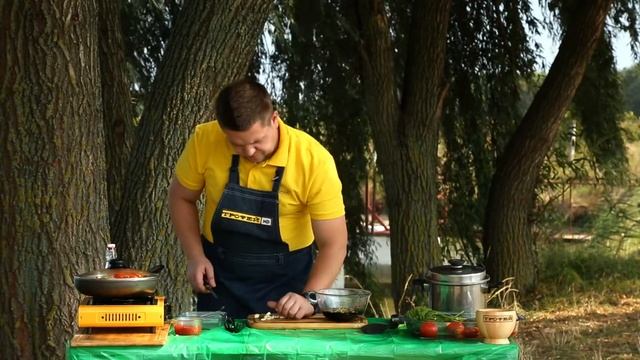 Готовим на природе. 41 серия. Суп кукси смотреть онлайн