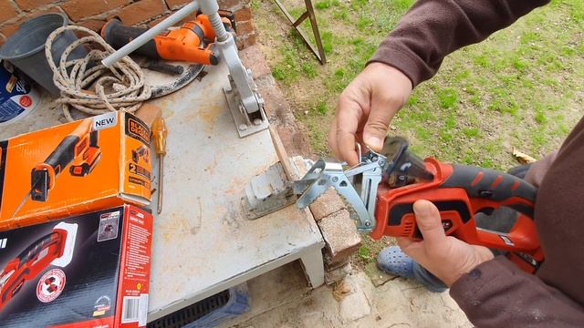 Tilki Kuyruğu Budama Testeresi EINHELL Mi BLACK & DECKER Mı?