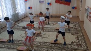 Степ-аэробика танец посвящённый  Дню Защитника Отечества! Группа "Светлячки ".