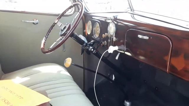 1937 Ford Coupe 1937 Ford Coupe Deluxe 5 Window Mild Custom смотреть онлайн