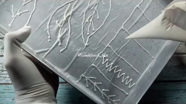 BOLU GULUNG BATIK 4 TELUR