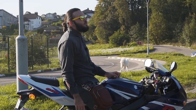 Suzuki GSX-R 600 - Мото, на котором бьются больше всего смотреть онлайн