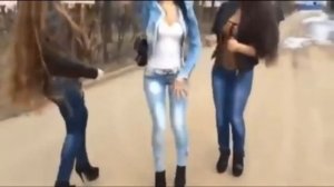 Ой, мама, не женюсь,Танцующие Русские Девушки