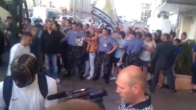 Eric Abidal in Minsk смотреть онлайн