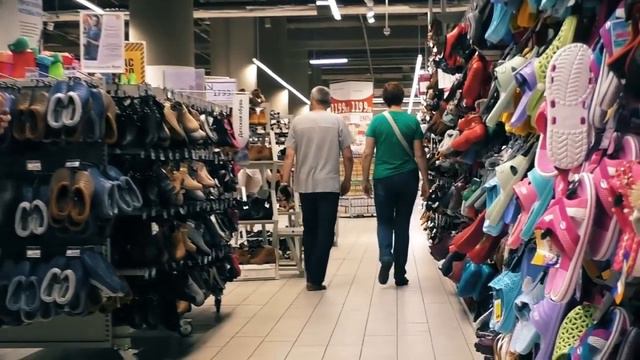 Антон Теляков,пранк Напал на людей в магазине Максим Гурнаж