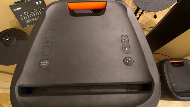 JBL Partybox 300 ? Обзор самой большой и громкой Bluetooth колонки ? смотреть онлайн