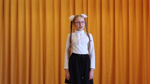 Автор С. Михайлов, отрывок из поэмы "Кострома", читает Чекалова Ася смотреть онлайн