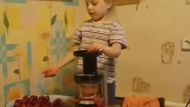 соковыжималка для ягоды (эпизод 1) смотреть онлайн