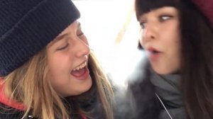 пьяные уроды мастурбируют при всех