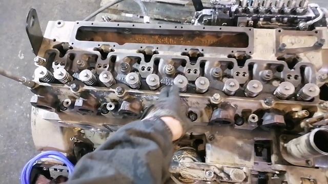 Cummins 6C8.3
ЧАСТЬ 4
Мое знакомство с Клесси Камминзом (Clessie Cummins), т.е. с его творением.