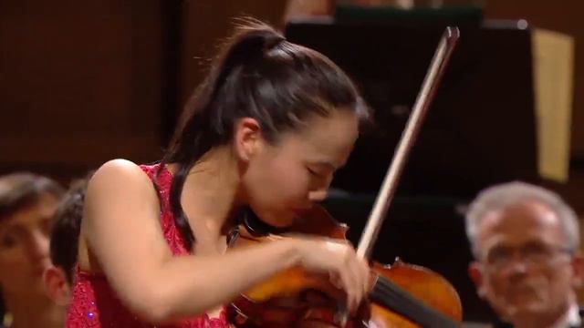 Beethoven Violin Concerto, Op. 61 - Stella Chen | Orchestre Philharmonique Royal de Liège смотреть онлайн