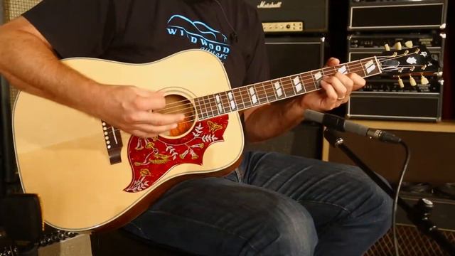 Gibson Montana Limited Edition Hummingbird Koa • SN: 11783041 смотреть онлайн