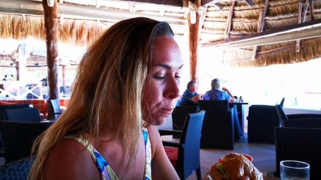 МЕКСИКА - КАНКУН. УЖАСНЫЙ МАНИКЮР И РЕСТОРАН В ОТЕЛЕ INTERCONTINENTAL CANCUN. смотреть онлайн