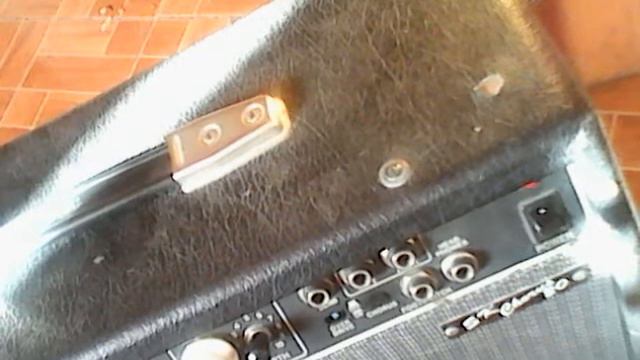 Fender SK chorus 20 смотреть онлайн