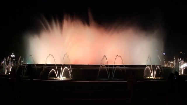 Барселона: Поющий фонтан Барселоны Проект Ивана Никитина смотреть онлайн