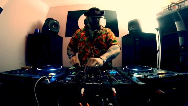 Low Steppa - Beatport Live смотреть онлайн