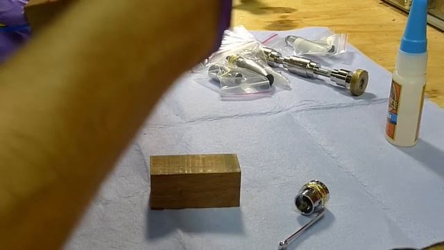 Как Сделать "Деревянную" Ручку для письма из набора. Turning Majestic 22kt Gold/Rhodium Fountain Pe смотреть онлайн