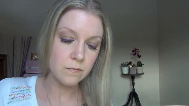 Benefit Gimme Brow Review and Demo смотреть онлайн
