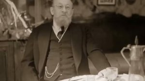 Шариков: Читал переписку Энгельса с Каутским, не согласен я. Собачье сердце