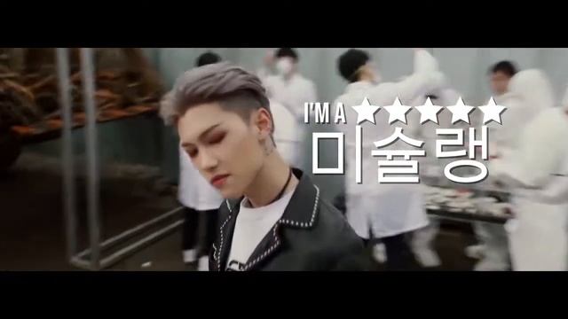 Cooking like a chef - Stray Kids "神메뉴" (Felix) смотреть онлайн