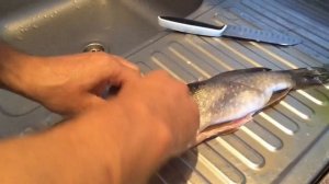Как быстро и легко почистить щуку. #мынакухне