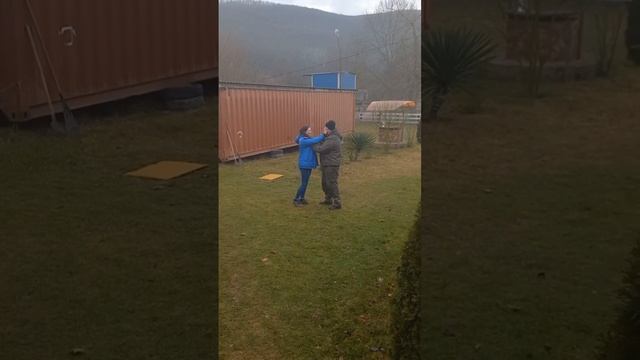 самооборона для женщин. Легко выучить приемы. урок 1 смотреть онлайн