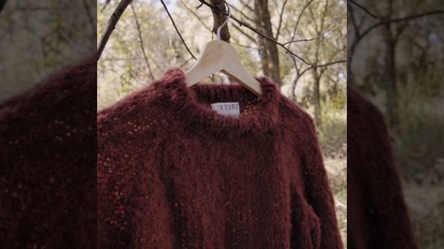 Пушистый свитер из шерсти альпака Drops melody смотреть онлайн