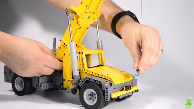 Franna AT-20 - LEGO Technic MOC смотреть онлайн