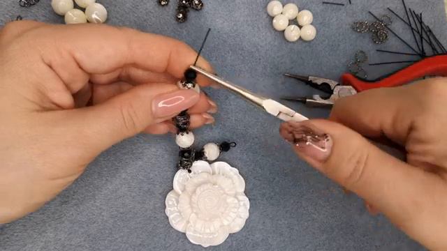 Колье из перламутра своими руками смотреть онлайн