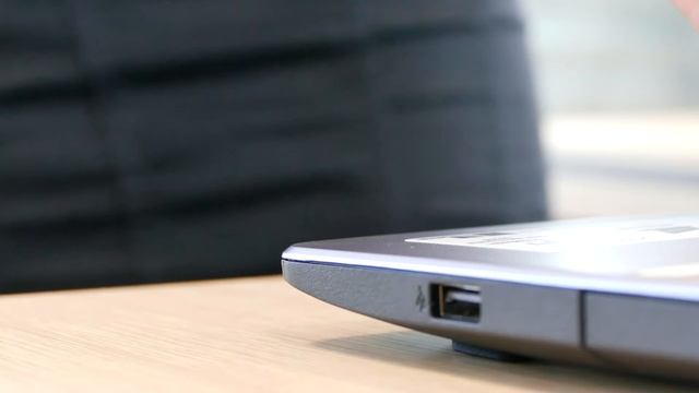 ASUS X550VX / UX550VD / UX550VE notebook - prvý pohľad смотреть онлайн