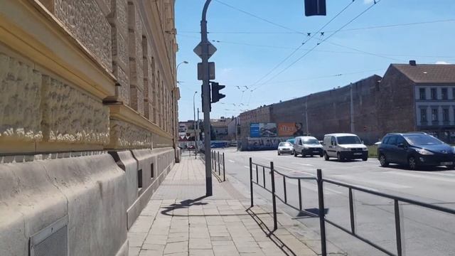 Брно. Плюсы и минусы. Работа, цены, ВУЗы, цыгане, языковые школы, транспорт, еда и другое! Чехия смотреть онлайн