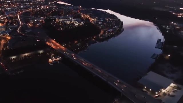 Гроб со старухой начал летать над могилой, а она упала на скорбящих! От увиденного люди... смотреть онлайн