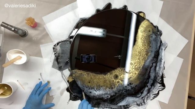 How to Pour a Resin Clock - Resin Art Tutorial смотреть онлайн
