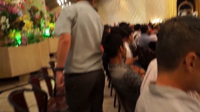 Подвиг султана Брунея: 4 миллиона пожатых рук и накормленных ртов смотреть онлайн