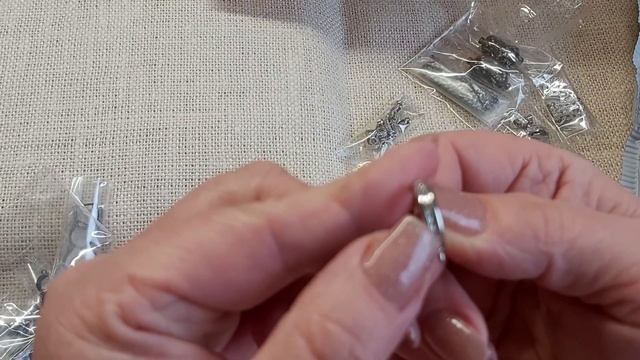 1. РАСПАКОВКА ПОСЫЛКИ С САЙТА АЛИЭКСПРЕСС, ФУРНИТУРА ДЛЯ БИЖУТЕРИИ . смотреть онлайн