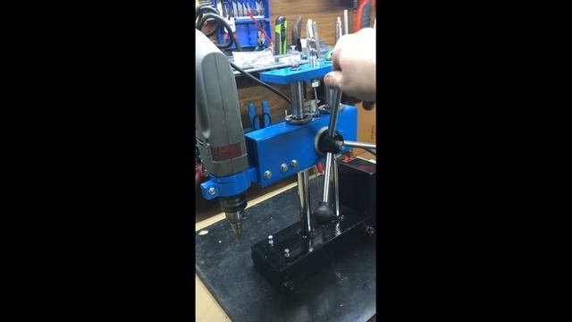 Магнитная стойка для дрели смотреть онлайн