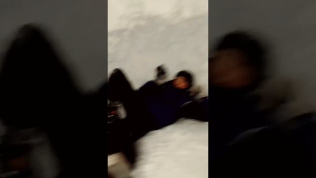 Сделали штабик из снега) смотреть онлайн
