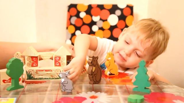 Рома рассказывает сказку колобок. Для самых маленьких. Roma tells the tale of the bun. смотреть онлайн