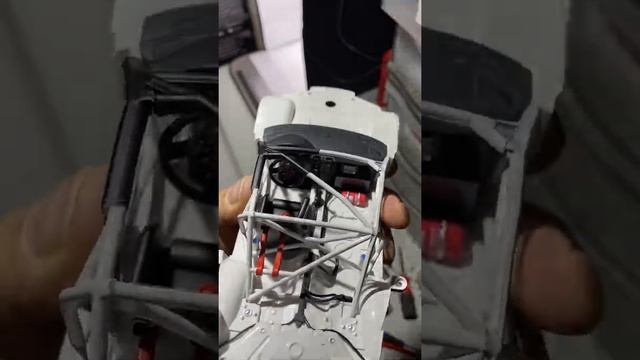 Porsche 997 GT3 R 1:18 Minichamps смотреть онлайн