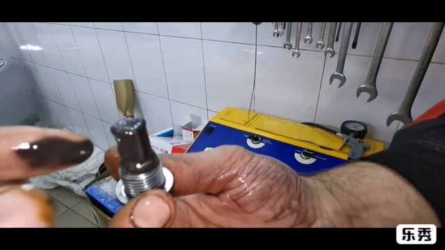 Nissan note E-power. Ниссан ноут е пауэр. 2 года в России. Итоги и замена всех масел. смотреть онлайн