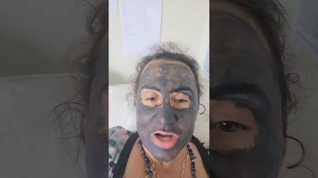 Bamboo charcoal clay mask смотреть онлайн