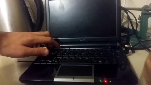 Updating BIOS on EEE PC 901 смотреть онлайн