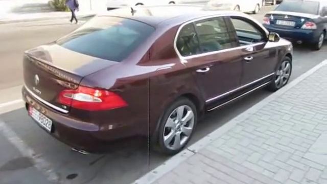 DriveArabia Video: Skoda Superb Automatic Parallel Parking смотреть онлайн