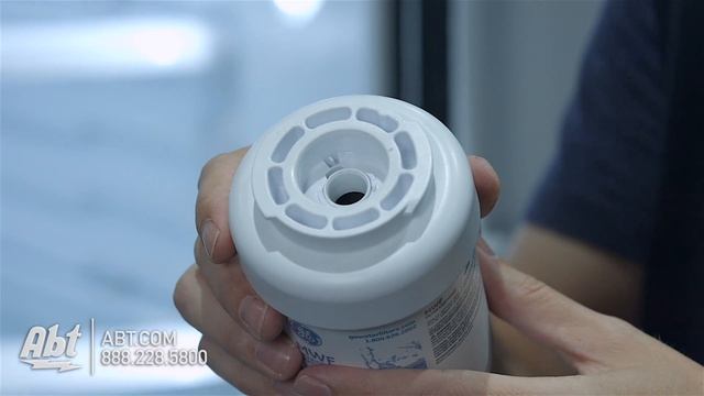 How To: Replace The GE MWF Water Filter In Your GE Refrigerator смотреть онлайн