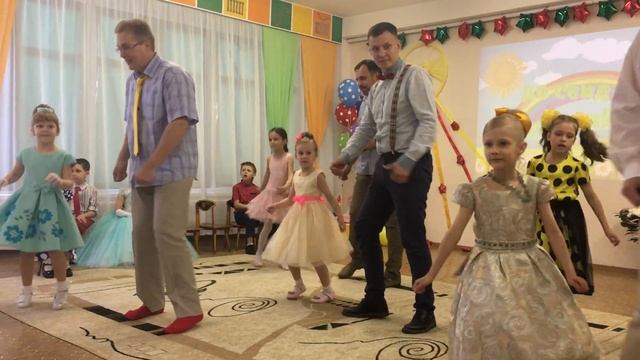 Стиляги-папы! смотреть онлайн