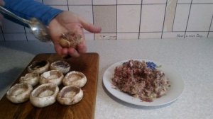 Фаршированные шампиньоны в духовке. Вкусные рецепты ПП
