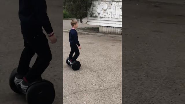 Гиро-сигвей NineBot Segway 54v mini Черный смотреть онлайн