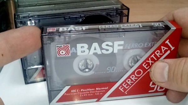 Обзор Компакт-кассета BASF