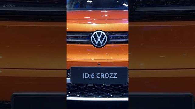 Большой электрический кроссовер Volkswagen ID.6 смотреть онлайн